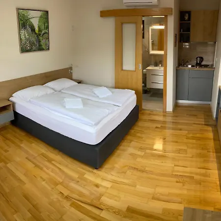 House Mael Апартаменты *